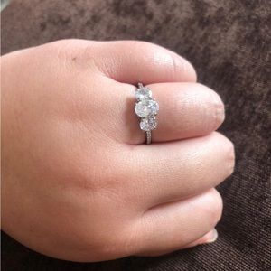 Gorgeous sparkling ring with 3 center CZ stones